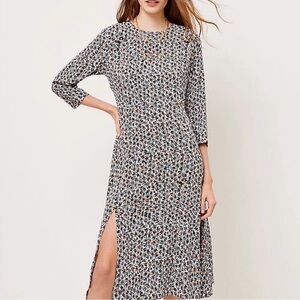 LOFT Floral Print 3/4 sleeve knee length rayon Dress size 0 XS front side slit